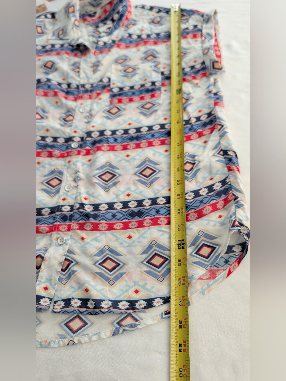 Threadgrilt Women’s Short-Sleeve Button-Down Geometric Print Sz M. - Picture 9 of 10